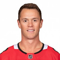 Джонатан Тэйвз