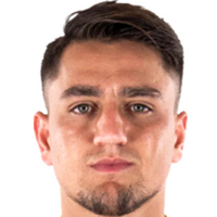 Дженгиз Ундер